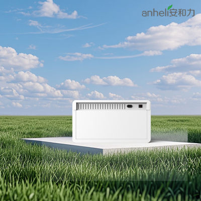 Kompaktna szafa do ładowania tabletów o wymiarach 640x360x370mm z rozdzielaczami z tworzyw sztucznych ABS i ultra cichymi kołami medycznymi